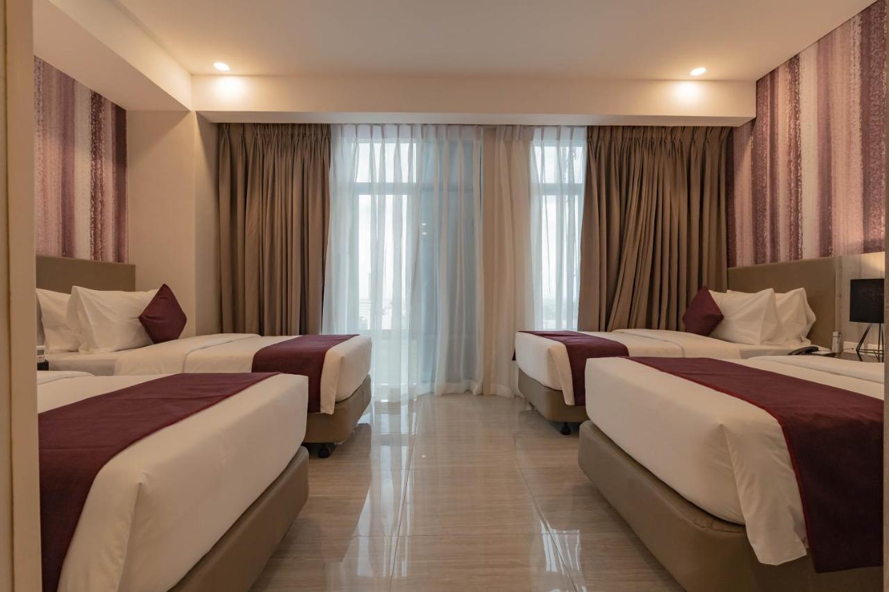 Bayfront Hotel Cebu Capitol Site Екстериор снимка