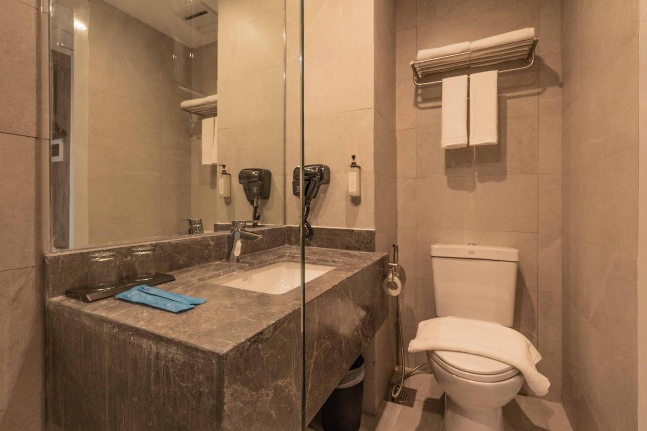 Bayfront Hotel Cebu Capitol Site Екстериор снимка